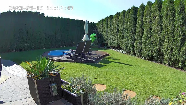 Screenshot 2023-09-04 at 11-52-15 R3568 outdoor security camera.png